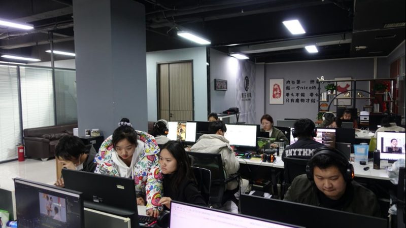 文化传媒公司岗位排名：揭秘行业高薪岗位与晋升路径**